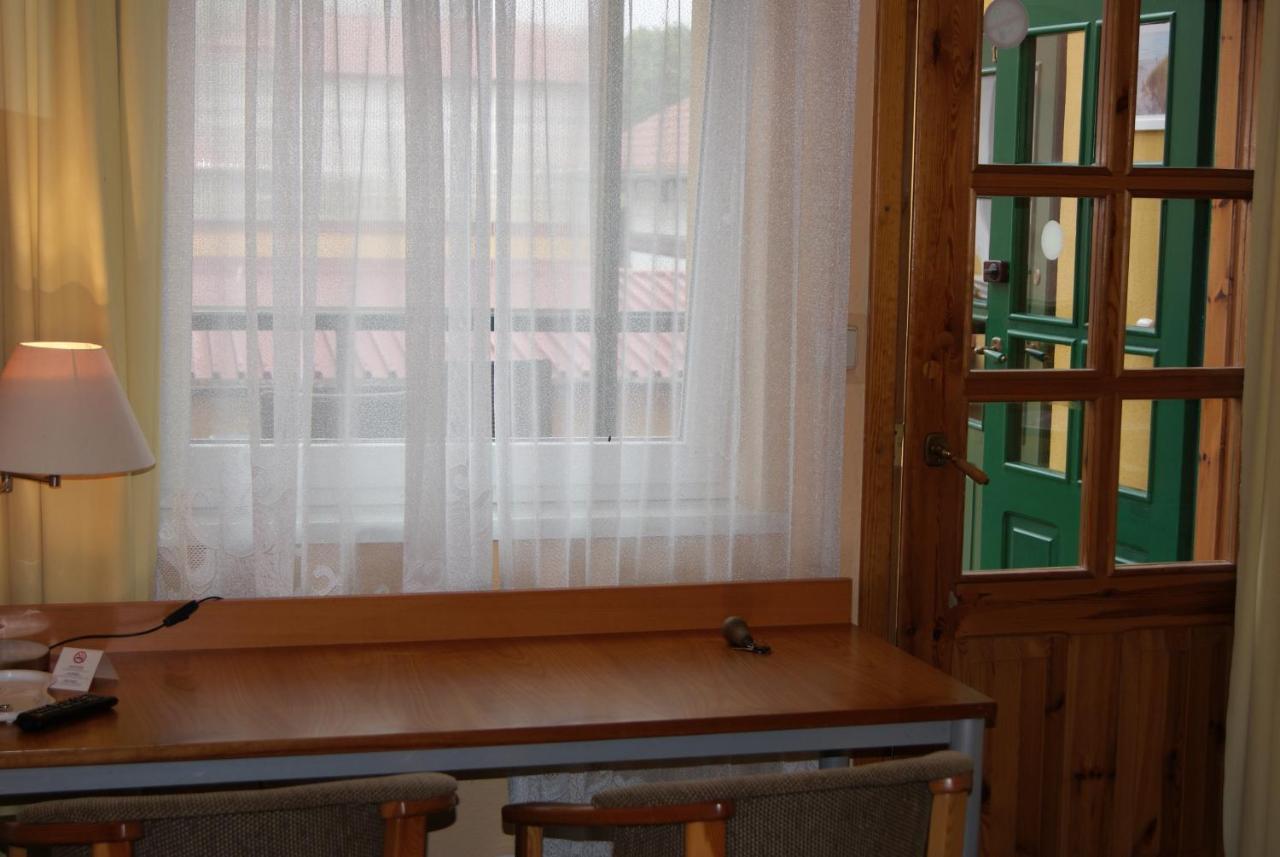 Hotel Alga Ustka Eksteriør billede